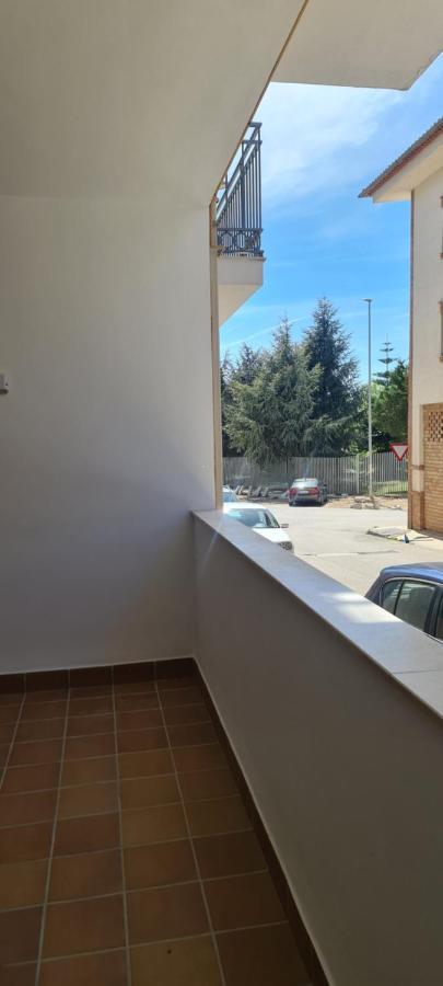 Apartamento Adrian Y Vanessa Vft/Ja/00086 바에자 외부 사진